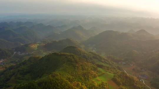 4k航拍山村晚霞