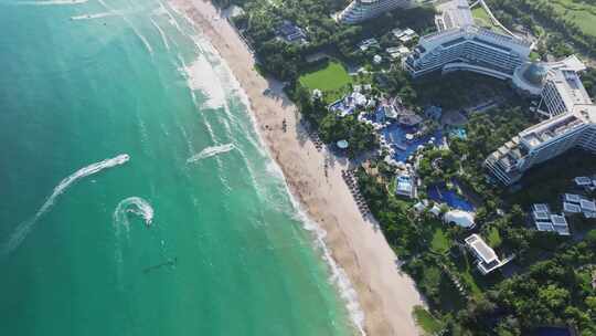 三亚旅游宣传航拍三亚亚龙湾游艇沙滩海岸线