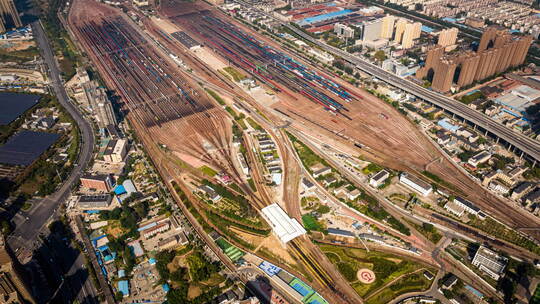 河南郑州京广线郑州北站航拍城市风景视频素材模板下载