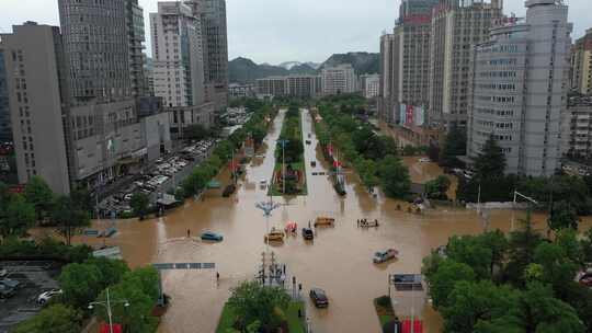 2024年6月下旬黄山市暴雨后洪水来袭