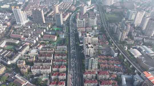 上海早高峰高架车流