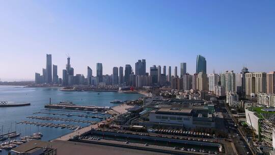 4K 航拍青岛前海一线城市建筑景观