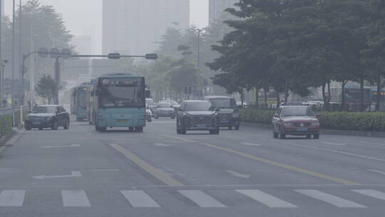 深圳福田CBD道路车流  交通灯 路口车辆