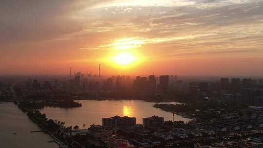 城市夕阳晚霞火烧云夜景降临山东聊城