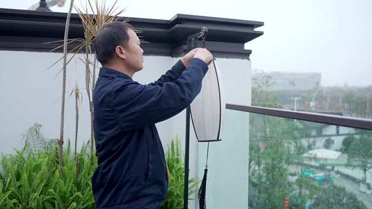 房地产豪宅别墅物业工程人员维修工作视频素材模板下载