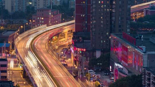 武汉城市晚高峰高架桥路灯下车流慢门延时4k