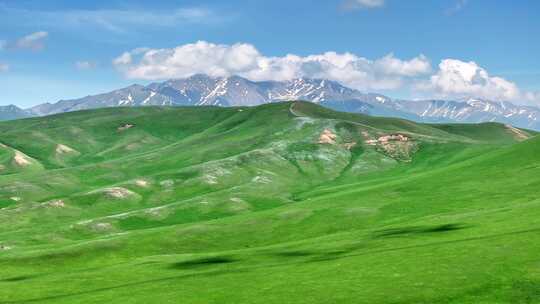 新疆震撼地貌雪山航拍（托乎拉苏）2