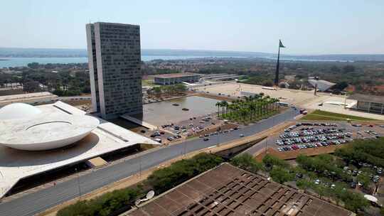 巴西巴西利亚市中心的国会大厦。高清在线视频素材下载