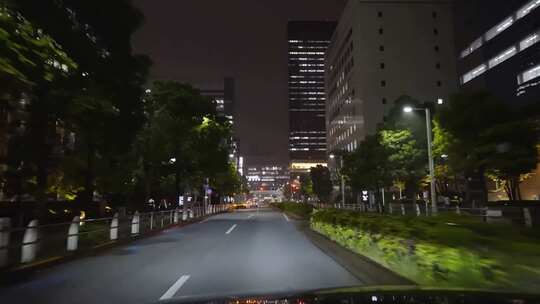 车内固定机位拍摄（下雨）