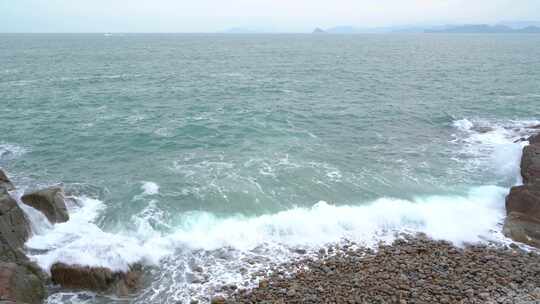 大梅沙浪涛拍岸海景实拍