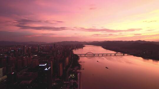 夕阳下杭州钱塘江两岸现代都市风光视频素材模板下载