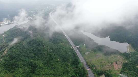 大别山九里落雁湖高速航拍立体交通