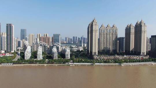 航拍武汉，武汉城市建设，武汉城市天际线