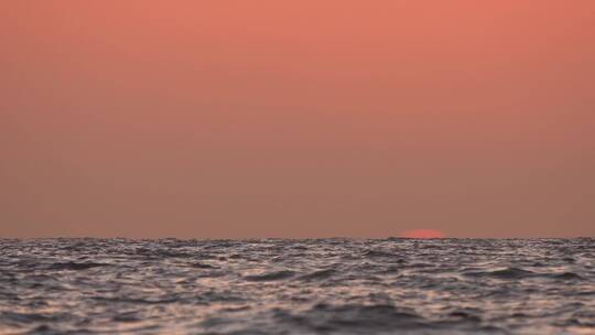 太阳从海平面上落下去了日落视频素材模板下载