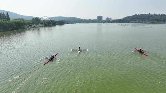 南京玄武湖公园水上运动，赛艇比赛