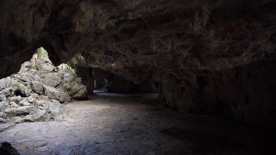 杭州飞来峰灵隐寺青林洞