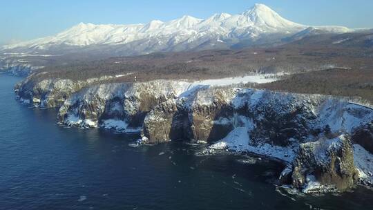 日本北海道知床雪原雪山自然风光航拍