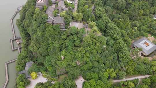 山上的寺庙，建筑物