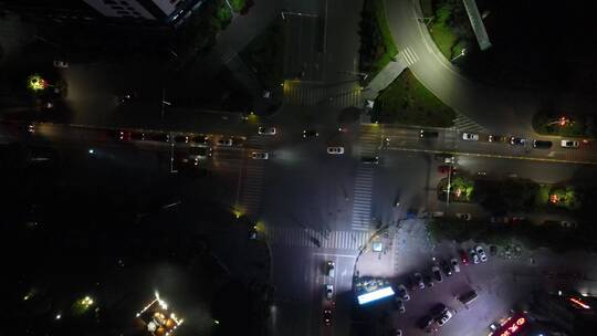 城市航拍夜晚十字交叉路口交通