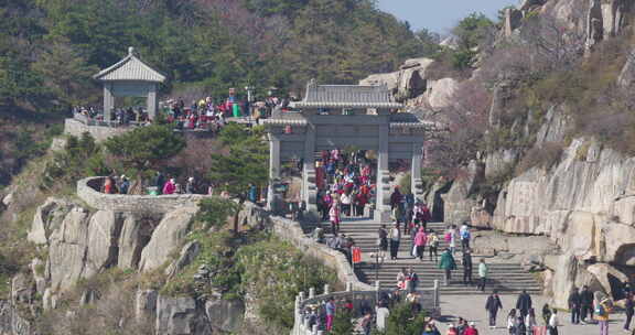 航拍泰安泰山山顶风景