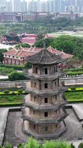 竖屏航拍福建莆田南山广化寺释迦文佛塔