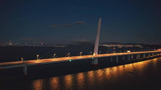 航拍深圳湾大桥夕阳夜景环绕长镜头