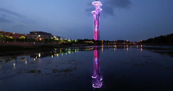 北京奥运钉子塔夜景