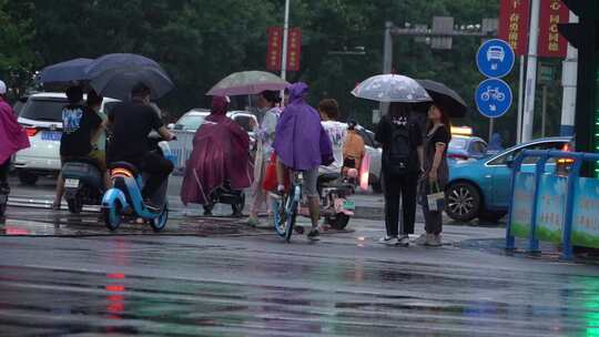 雨天 下雨 城市风光 写意 台风 雨中景色