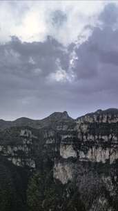 高清竖屏航拍山西太行山大峡谷日落景色