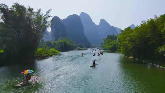 桂林阳朔遇龙河漓江山水广西竹排划船漂流