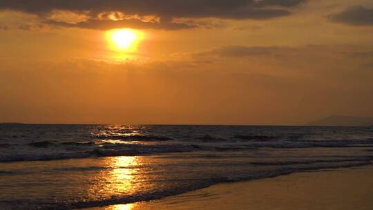 唯美大海沙滩日落夕阳视频素材模板下载