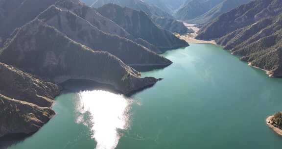 天山天池秋景航拍