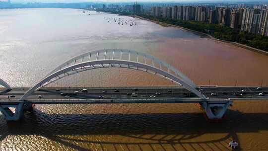 杭州钱塘江九堡大桥车流风景延时摄影