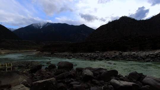 川藏线航拍 荒漠大地 山脉 旷野视频素材模板下载