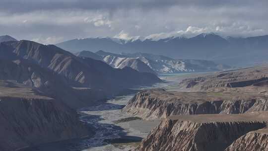 新疆喀什帕米尔高原公路风光