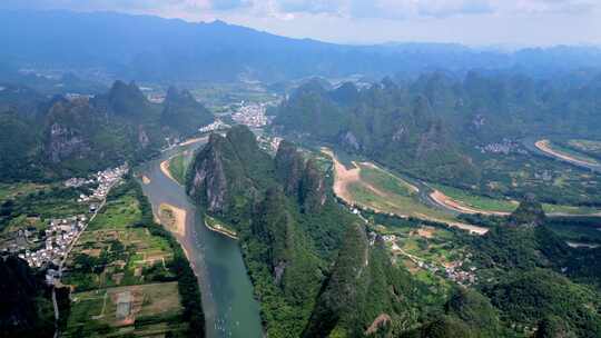 航拍广西桂林喀斯特地貌山川河流