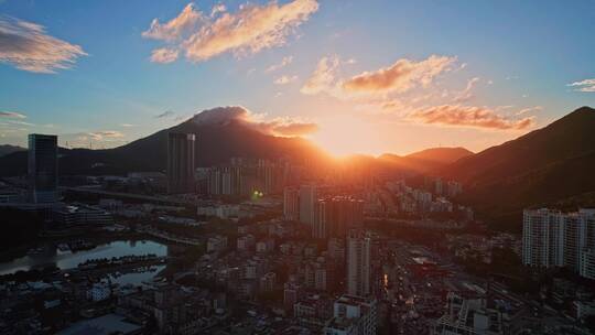 航拍深圳盐田梧桐山日落夕阳