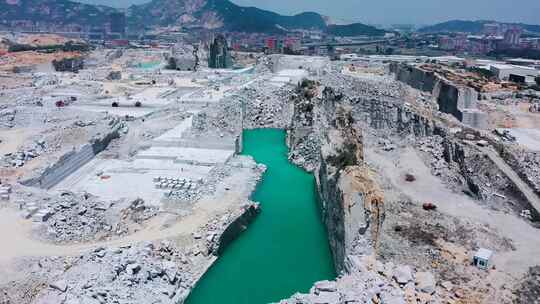 4K航拍矿山采石场工地实拍