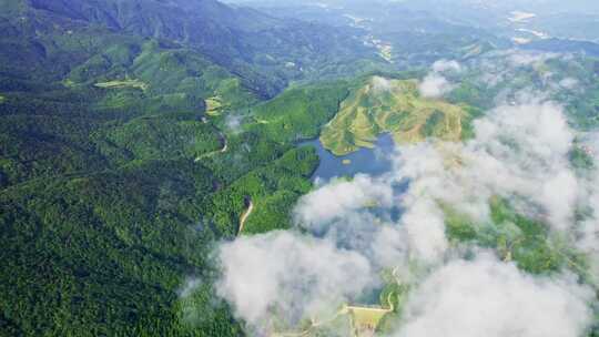 航拍云雾山河绿水青山自然风景