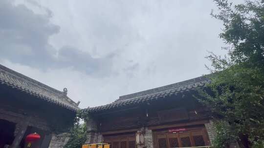 天空下摇四合院中式婚礼场景美陈2