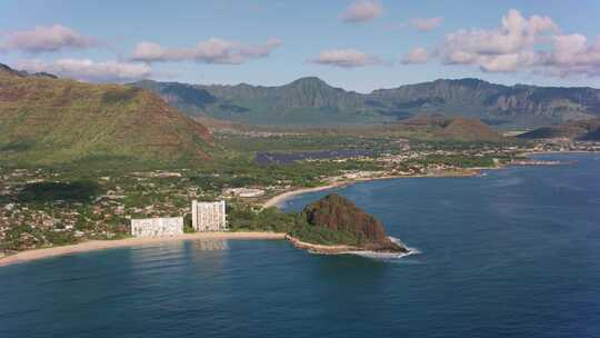 海岸，酒店，海滩，山脉