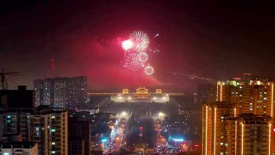 航拍城市新年大型烟花焰火表演