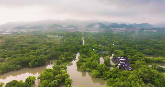 杭州西溪湿地夏天云雾风光