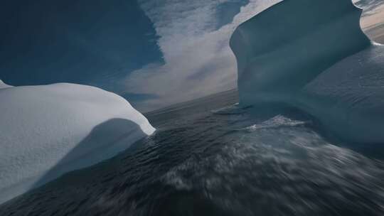 FPV穿越机无人机航拍冰山冰川大海格林兰岛