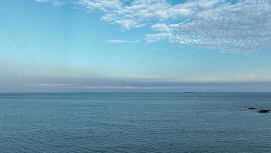 大海航拍海上礁石海水海洋风光海天一线风景