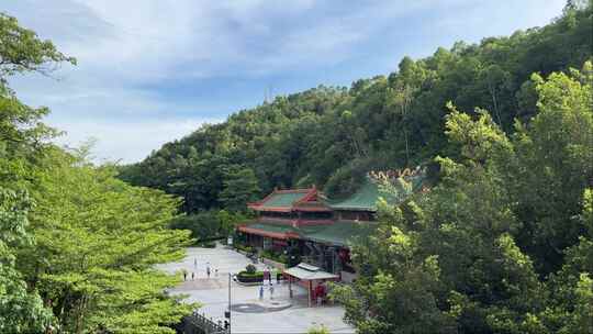 风景山间寺庙天空阳光白云