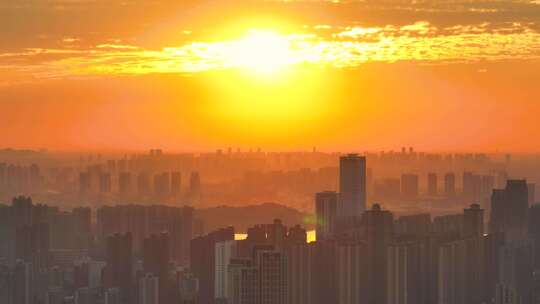 武汉夏日城市地标和天际线风光