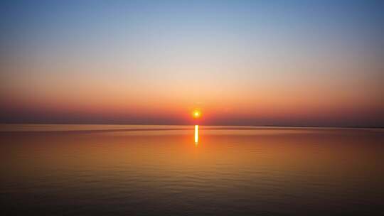 查干湖湖面日出日落