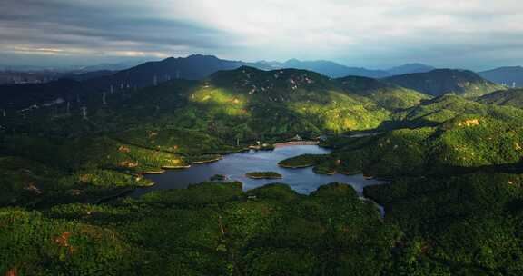 航拍深圳马峦山水库水源地