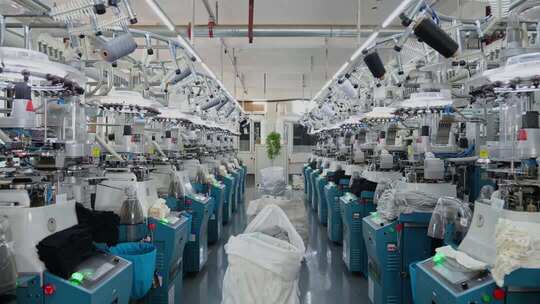 纺织产业袜子生产车间自动化生产